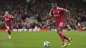Alexander Isak Debut with Liverpool, A Night of Promise and Patience
