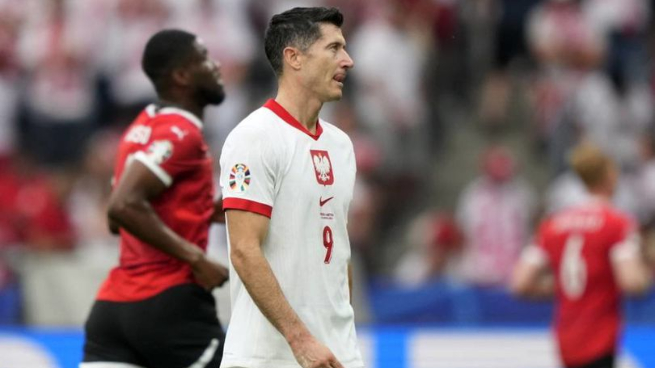 Lewandowski Drama in Poland: Captaincy Stripped, Brief Retirement, and a Fresh Start