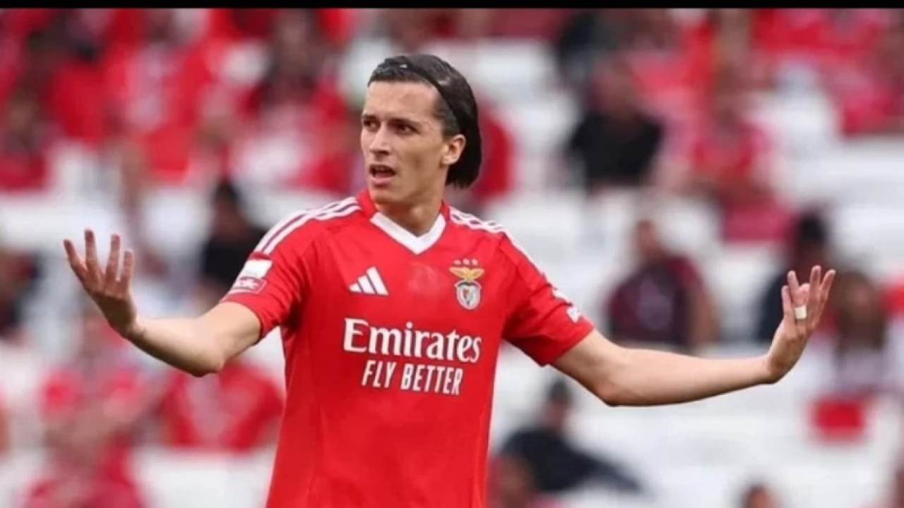 Man United Under Fire for Releasing Carreras Too Early: A Costly Misjudgment