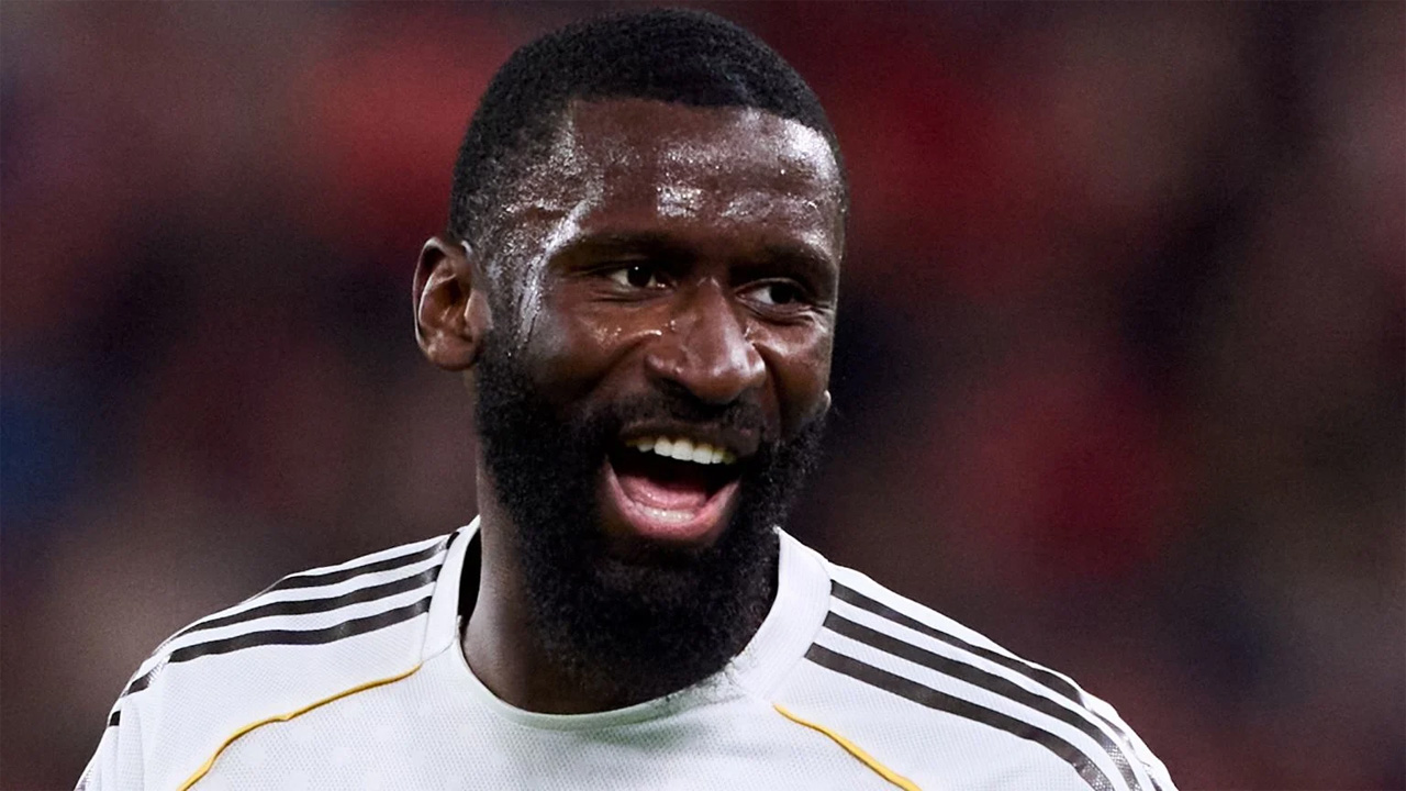 Juventus Push for Free Transfer of Rudiger as Liverpool and Man United Circle